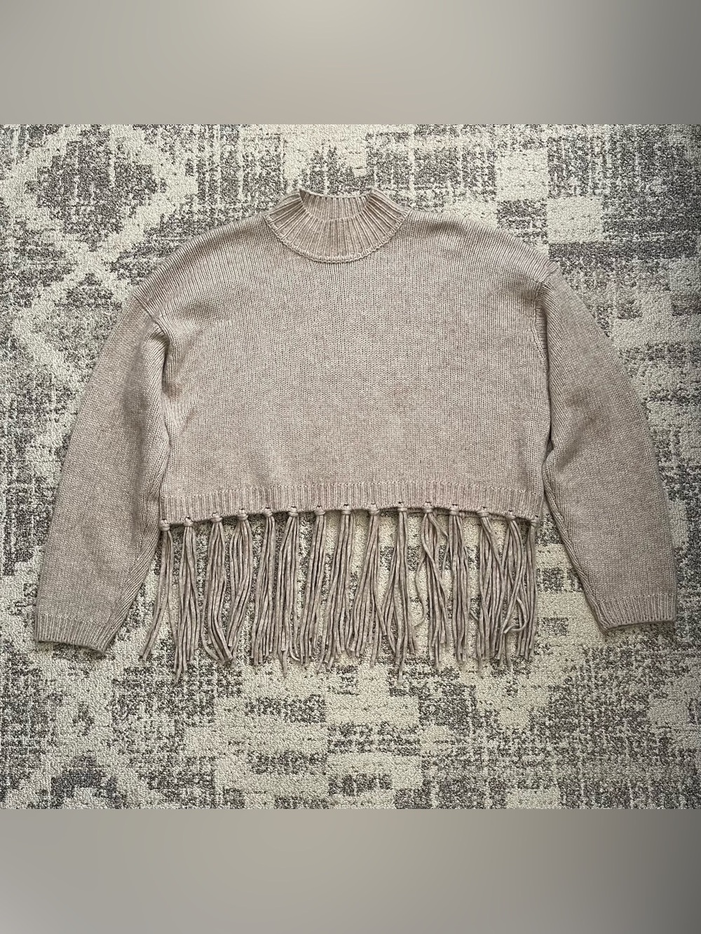 Splendid Riley Fringe Sweater Size Medium - Picture 4 of 10